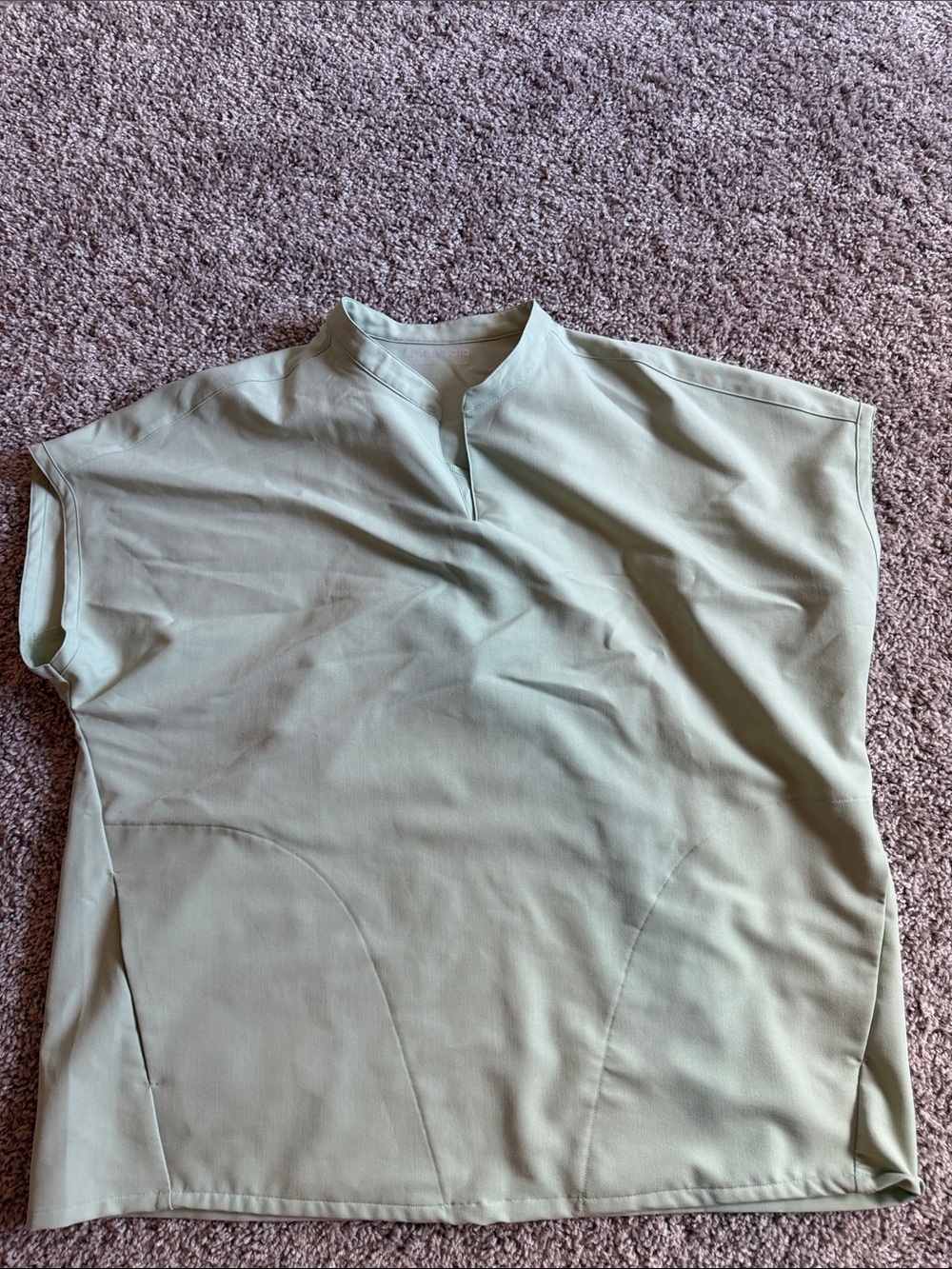 Short-Sleeve Mandarin Collar Shirt in Light Sage